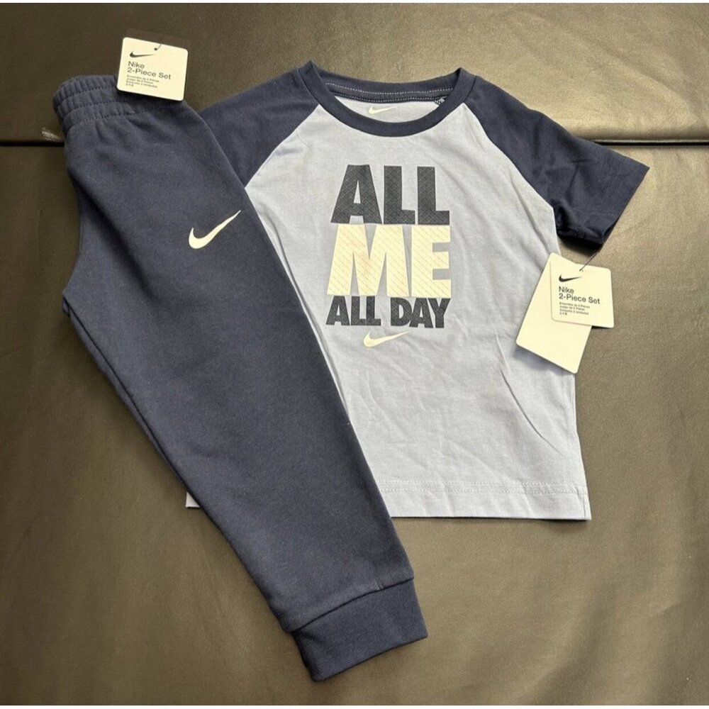 NWT Nike Jogger & Tee Set Boys Size 3T
